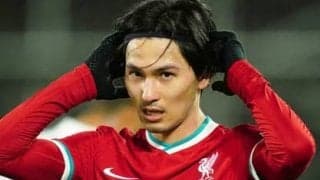 南野拓実のMF起用にメディア高評価。新ポジションで風向きが変わった