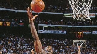 【NBAのアレコレvol.62】本日57歳の誕生日を迎えたニックスやブルズで活躍したビッグマンの名前は？