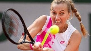  クヴィトバが選手賞を獲得 