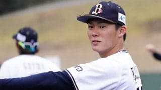 オリ山本、スーツが似合う“大人の色気”　一流のオーラにファン「顔つきが違う」