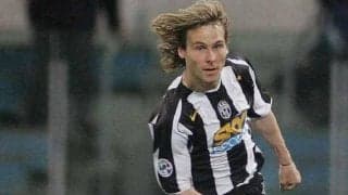 “チェコの大砲”ネドベドが古巣ラツィオ戦で決めた技ありの一撃【インクレディブル・ゴールズ】