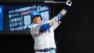 西武中村、2年連続で「ライオンズ年間ベストプレー賞」を受賞　「縁が深いのかなぁ」