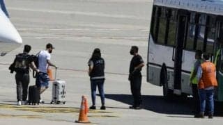 メッシ 家族と共に真夏のクリスマスへ 4日間のオフを利用して帰郷