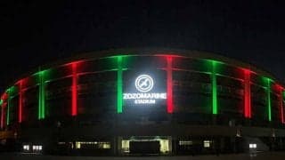 ロッテ本拠地ZOZOマリンがクリスマス色に　今日25日午後5時から赤と緑でライトアップ