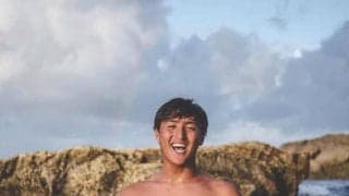 「フェイクは嫌い 本物でいたい」プロサーファー仲村拓久未が斬新なサーフクリップをリリース