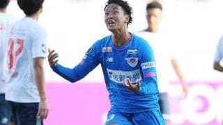 鳥栖が今季3ゴールの石井快征と契約更新 「全力で頑張ります！ 来年は2桁ゴール！」