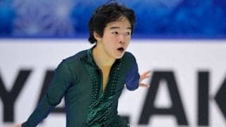 羽生結弦が舞台裏でピース　鍵山優真との“自撮り2ショット”が反響拡大「幸せそう」