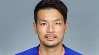 甲府、19年目を迎える重鎮DF山本英臣と契約更新! 「最後の最後までファイティングポーズをとり、戦い続けます」