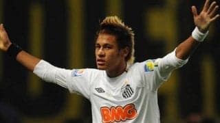 サントス時代のネイマールが、ハーフウェイラインから単騎で相手を抜き去って決めたソロゴール【インクレディブル・ゴールズ】