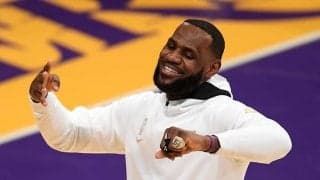 コービーと往年のレジェンドに捧げる…レイカーズのチャンピオンリングに隠された秘密とは？