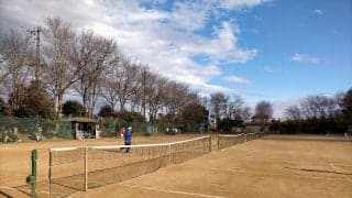 「むさしの村ニュー・イヤージュニアテニストーナメント」２日目、18歳以下シングルス男子は真中翔楊選手が、女子は馬場アリーチェ選手が優勝！