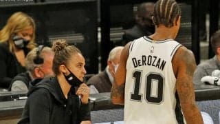 NBA公式戦で史上初の女性HCとなったスパーズのベッキー・ハモン「大変なことだった」