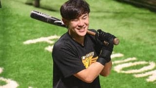 新婚の鷹牧原、新年の抱負でスレンダー美人妻との2ショット　ファン「めっちゃ綺麗」