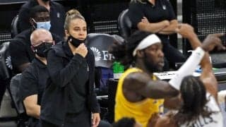 女性として史上初めてNBA公式戦でチームを指揮したベッキー・ハモン「できることなら勝ちたかった」