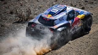 ダカール2021：ステージ1で前回覇者のカルロス・サインツが首位発進