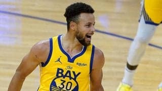 【NBA】「彼は人間じゃない」　62得点カリー、大爆発締めた3ポイントに米反響「これ大好き」