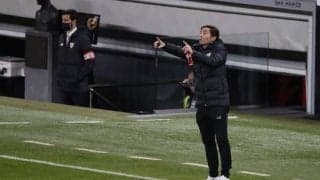 「今日に限っては...」ビルバオの新監督 願い叶わずメッシに屈し初陣飾れず