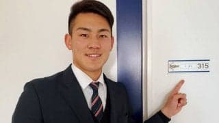 オリ・ドラ2元謙太、グラブもバットも“二刀流“ 内外野どこでもOK「高校生とか関係なく」