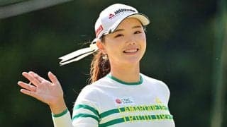 運転免許証でも「写真が可愛い」　中国美女セキの“ちょっぴり笑顔”にファン熱視線