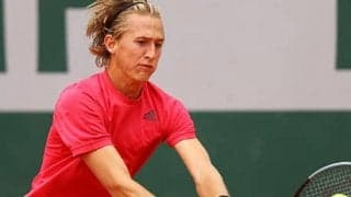  元王者アガシ指導、今季初白星 