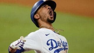 ド軍ベッツ、15年間の“純愛”貫き彼女と婚約　MLB公式、同僚ら祝福「美しい」