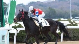 【地方競馬】佐賀の倉富隆一郎騎手が通算1500勝達成