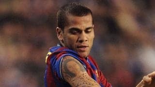 スカッとゴール！ ミスキックから生まれた意表を突くループシュート