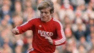 デンマークが誇るレジェンドMFレアビーがバイエルンで決めた、弾丸シュート3連発による圧巻のハットトリック【ハットトリック・ヒーローズ】