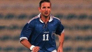 冨安所属のボローニャを指揮するミハイロビッチ監督が現役時代に決めたパーフェクトなロングFK【ビューティフル・フリーキック】