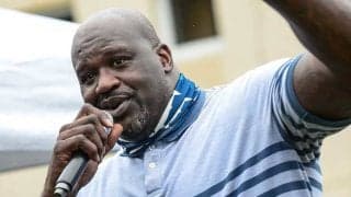 【NBA】216cm怪物シャック、片手でペットボトル4本掴んじゃった　米衝撃「手がデカすぎる」