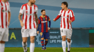 1発レッドのメッシ 相手選手を叩いてバルサで初の退場処分