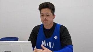 DeNAドラ2牧、平均以上のスイングスピード炸裂も課題を口に「ミスショット多い」