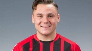 昨季J3で7得点のドイツ人FWトカチが湘南から福島に完全移籍「ベストを尽くします」