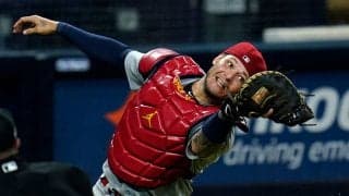 名捕手モリーナが“投手デビュー”　MLB公式「球団が声をかけてくるかも」