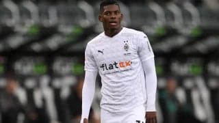 違法パーティ参加、スイス代表FWが警察から屋根を使って逃走の容疑