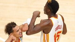 トリプルダブルを達成したクリント・カペラをヤングが絶賛「彼の働きぶりは見事だね」