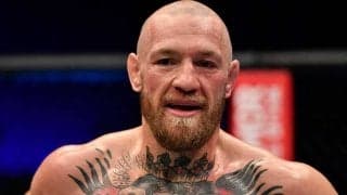 マクレガーが松葉杖で帰路へ　米メディアが撮影した姿に広がる悲鳴「俺なら車いすだ」