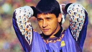 浦和サポに土下座した清水の守護神。今も愛され続ける「クモ男」