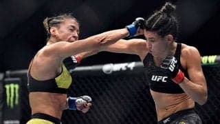 女子選手が勝利確信も勘違い!?　UFC審判の“不可解行動”に米疑問「終わってるじゃん」