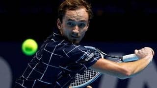  メドベージェフ「感情出さない」 