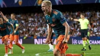 スカッとゴール！ ファン・デ・ベークの抑えつける丁寧なボレーシュート