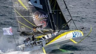 残り一晩。ダリン〈APIVIA〉トップでフランス・ビスケイ湾へ