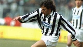 これぞファンタジスタ！デル・ピエロが後ろからのボールに見事に合わせたアウトサイドボレー【スーパーゴール図鑑/ユベントス編】