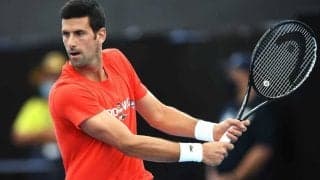 ジョコビッチ 急遽エキシビを欠場のはずが...途中からプレーし勝利