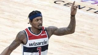 【NBA】47得点でも勝てない…がっくりビールの“うつろな視線”に米同情「誰か助けてあげて」