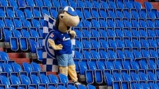 悲痛…バイエルンに大敗シャルケのマスコットの哀愁漂う姿が話題に「彼の痛みが見て取れるよ」