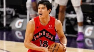 渡邊雄太がキャリアハイとなる12得点を記録！試合終盤には1点差に詰め寄るビッグショットを成功