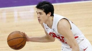 【NBA】渡邊雄太、211cm男をブロック　実況席も叫んだ献身守備に米興奮「本契約しなさい！」