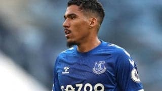 ブラジル代表MFアランが丸刈りに 脱毛症と戦う愛息への想い