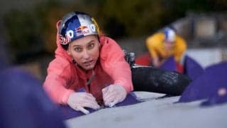 ヤンヤ・ガンブレットが欧州最長360mの煙突を登る